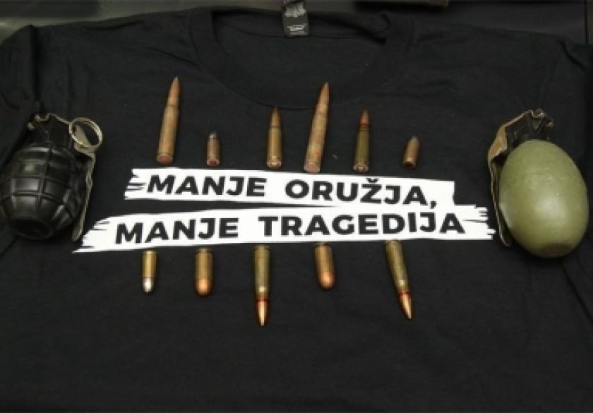 Dragovoljno predao ručnu bombu