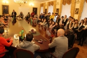 Gradonačelnik Puljašić primio učenike OŠ Antuna Kanižlića s gostima iz Portugala, Poljske i Italije