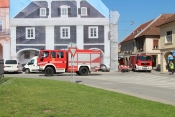 Mimohod vatrogasnih vozila ulicama grada Požege uz Dan vatrogasaca i sv. Florijana