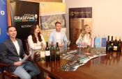 Najavljen Festival Graševine s nizom vinskih aktivnosti, novih natjecanja i za kraj koncertom Harisa Džinovića