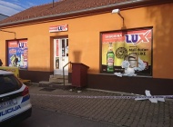 U pokušaju provale u Lux trgovinu zatečen 49-godišnjak