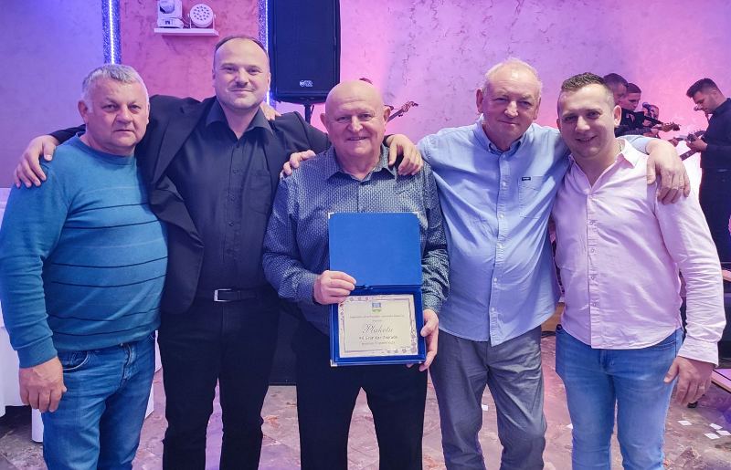 0 02 05 1085dc152a6fb4efbd8421a15f83dfa7c79bd7cae55391f918f88636bed65aab 12104238a9e44b7