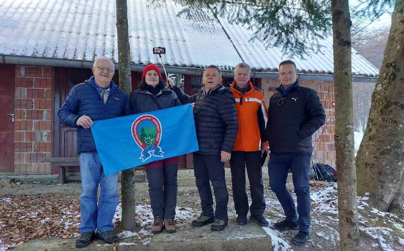 0 02 05 35e7e097da4b57a6b13199cf727d5d8b87534af0b5aa1371117ad5bf431cdd30 4adc36d497b66e15