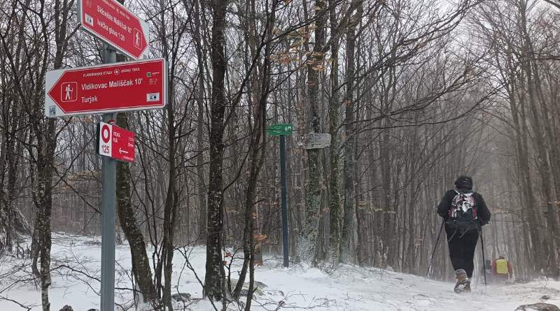 0 02 05 e11657a8d83f4e341a24fb04350b0c6268190e806a7ad13a45caf075997f0697 4ab9cc3c9ea36408