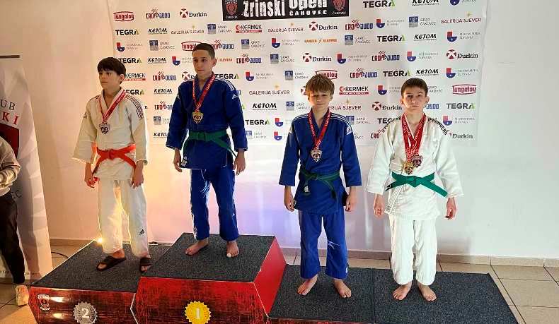 IMG 317661363c714b3723dc628c5bbc2b6f V