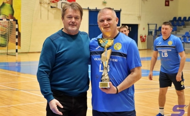 d15cd87b 7f4a 46ad b46c 0cb523bc88b9 640x427