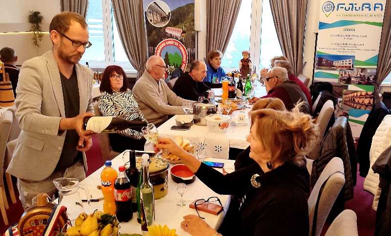 0 02 05 6d5157453e274661352d7f497089f13a4e65a75d89f52679937b974f0a435172 74267c961c8e19eb