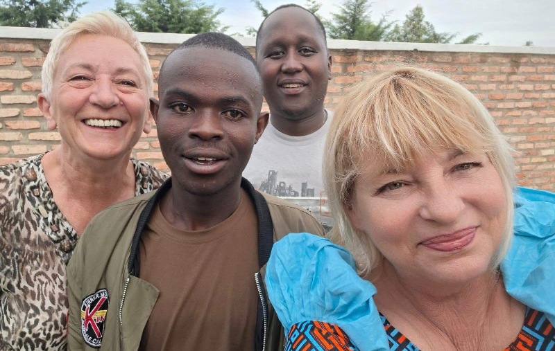 Osnivačice udruge Slavica Gašparović i Elizabeth Suzana Kozina Emmanuel NshimiyimanoPatrik Byiringiro