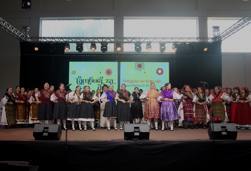 12. Smotra folklora "Šokačko se kolo vije" KUD-a "Ivo Čakalić u Kaptolu