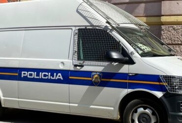27-godišnjak osumnjičen: Nije platio kupljeni automobil, krivotvorenim potpisom registrirano vozilo