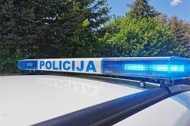 6 prometnih i 2 bijega u Požegi i Doljanovcima a 37-godišnja vozačica sletjela s ceste u krivinama između Cerovca i Rajsavca i povrijeđena je