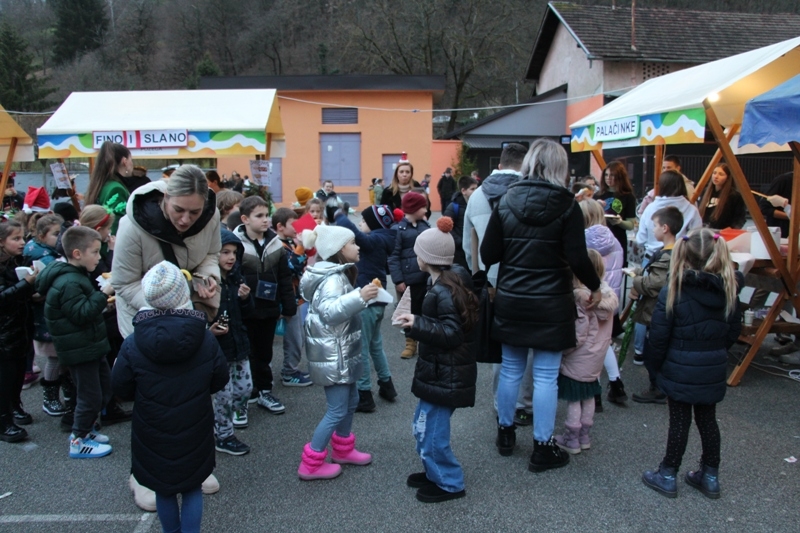 Advent u Kanižliću i 11. Humanitarni božićni sajam prepun šušura i šarenila