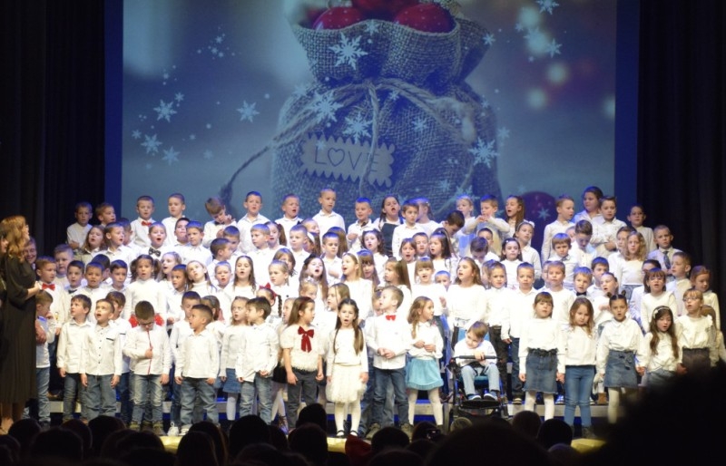"Blagdanska čarolija" – božićna priredba Dječjeg vrtića Požega