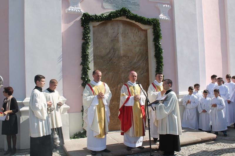 Blagoslovljena "Nebeska vrata" požeške Katedrale