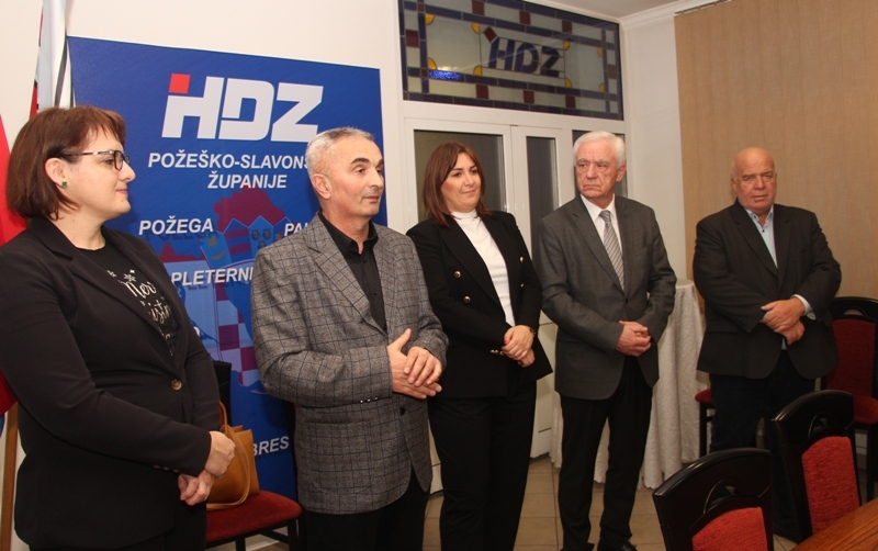 Božićno druženje rukovodstava općinskih, gradskih i županijskog odbora HDZ-a