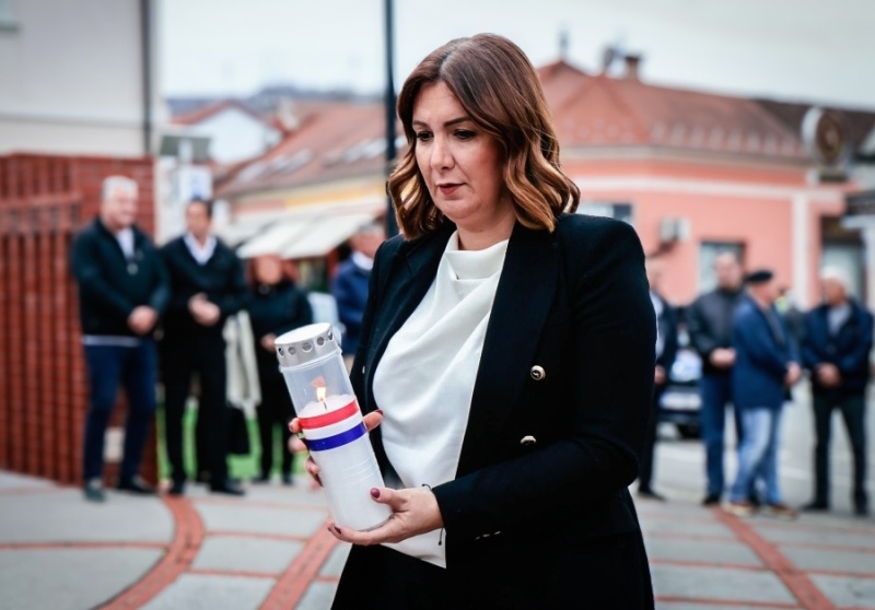 Čestitka povodom Dana pobjede i domovinske zahvalnosti te Dana hrvatskih branitelja županice Jozić