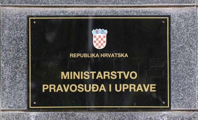 Digitalnim barijerama protiv sudjelovanja javnosti - 42 udruge traže od Ministarstva uprave da im omogući komentiranje zakona