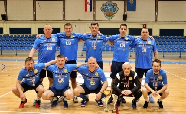Dodjelom pehara i medalja za prvo mjesto Alabame/Caffe bara Zen završila sezona 2025./2026. "Malonogometne lige veterana Požega"
