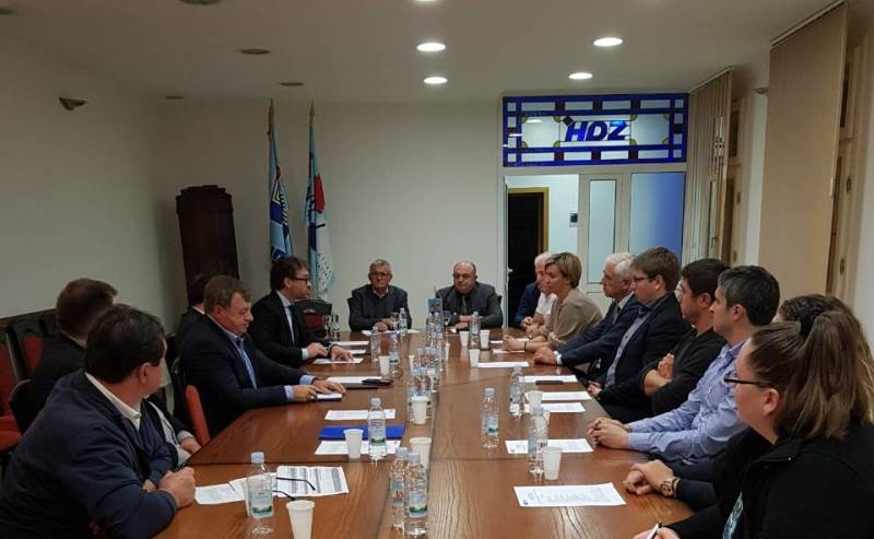 Domagoj Milošević i Mario Antonić sudjelovali u radu Zajednice poduzetnika HDZ-a požeško-slavonske županije