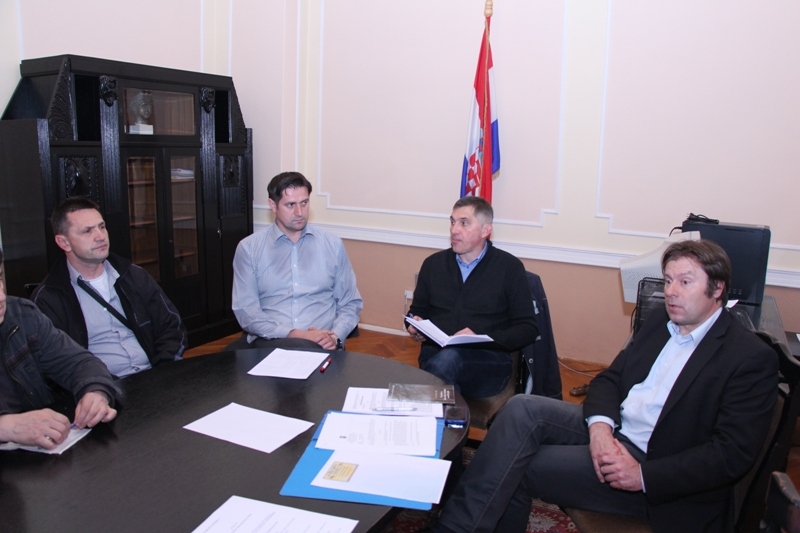 Educirati članove za branje gljiva