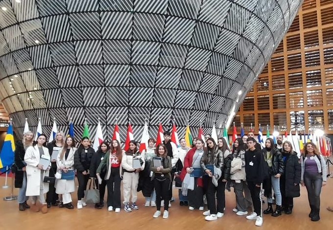 Ekonomska škola Požega u sklopu Erasmus+ posjetila Brisel - Centar Europske unije