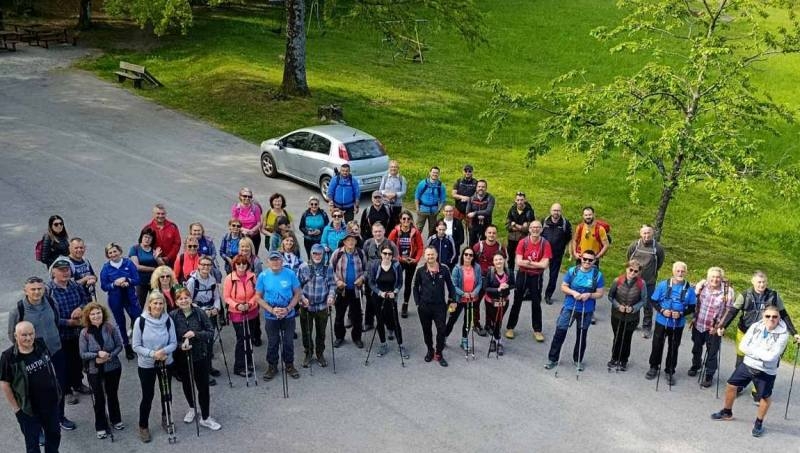 HPD "Sokolovac" Požega sudjelovao na 8. Memorijalnom "Slivinom pohodu" na Petrovom vrhu - zapadni Papuk