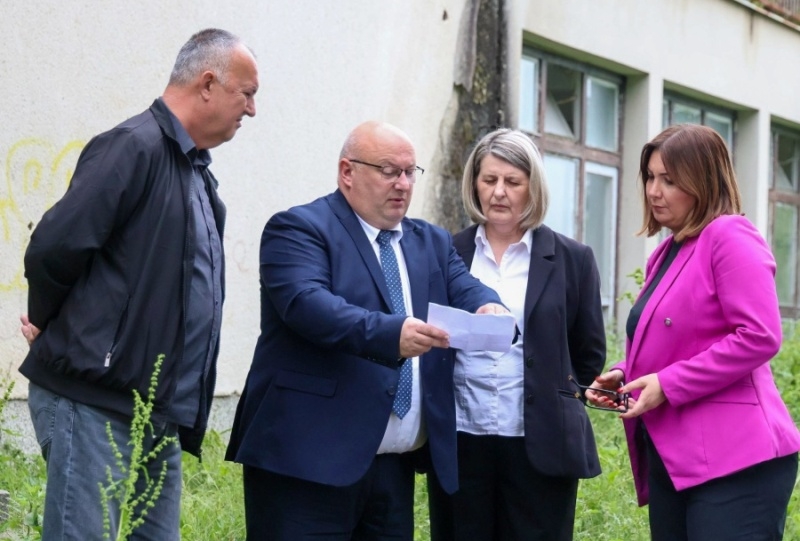Investicijom vrijednom 3,7 milijuna eura u Orljavcu u staroj osnovnoj školi gradi se Centar za palijativnu skrb županije