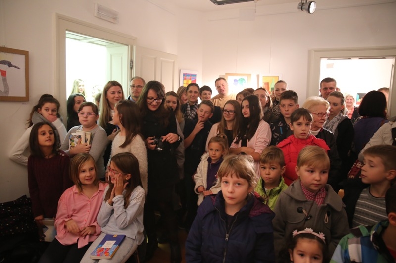Izložba i licitacija "Slikom do knjige"