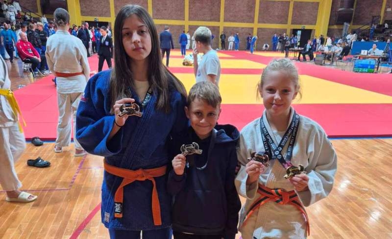 Judo klub "Jigoro" iz Jakšića na iznimno jakom Međunarodnom judo turniru u Zagrebu uzeo 4 medalje
