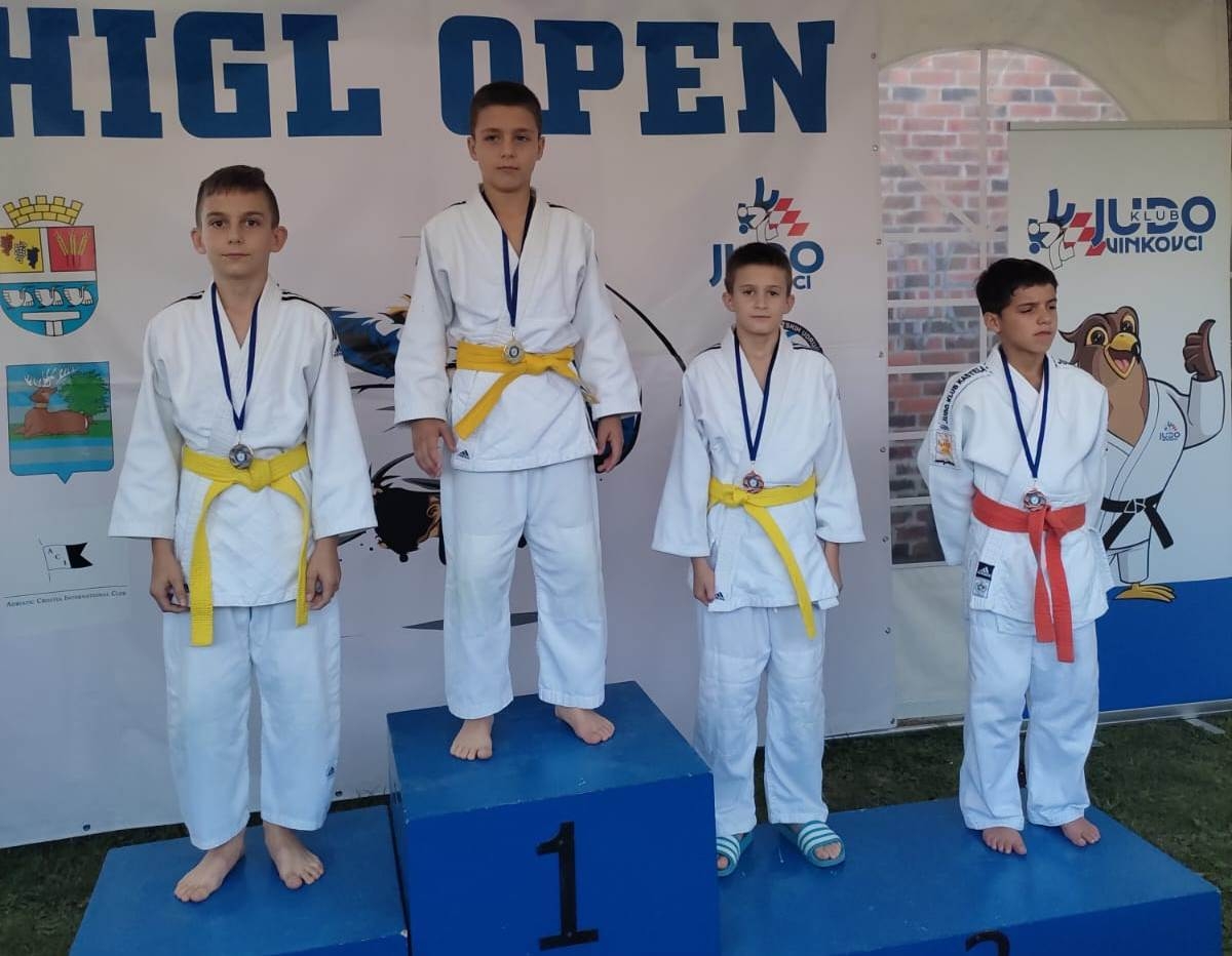 Judo klub "Slavonac" osvojio 10 medalja na Međunarodnom turniru u Vinkovcima