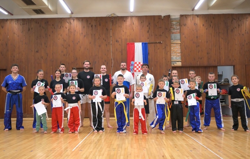 Kickboxing klub "Borac" Požega održao polaganje za pojaseve kojemu su pristupila 24 člana