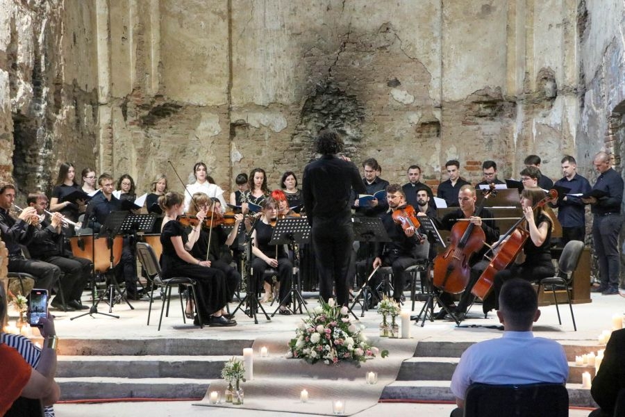 Koncert klasične glazbe „Tu es Petrus“ ove nedjelje u Župnoj crkvi sv. Petra i Pavla u Kaptolu