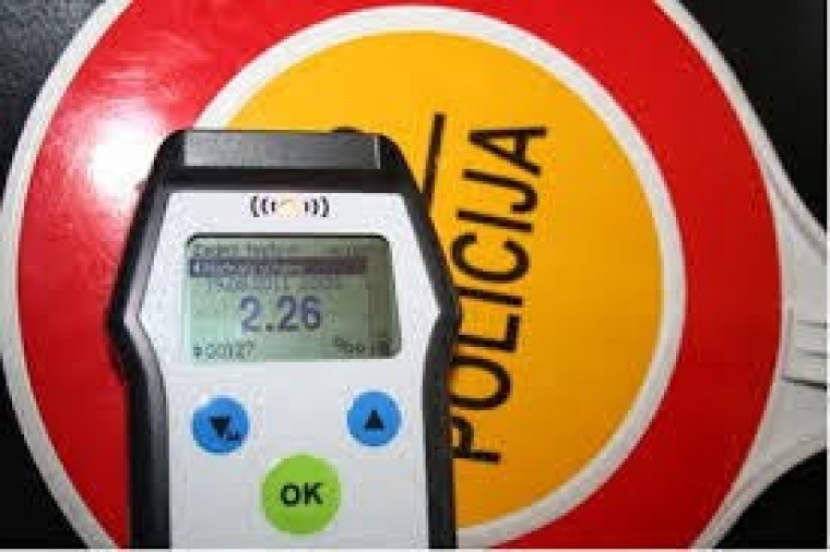 Kroz Požegu vozio automobil 56-godišnjak, ali uz alkohol od 2,25 promila - ostatak noći dobio smještaj u policijskoj postaji