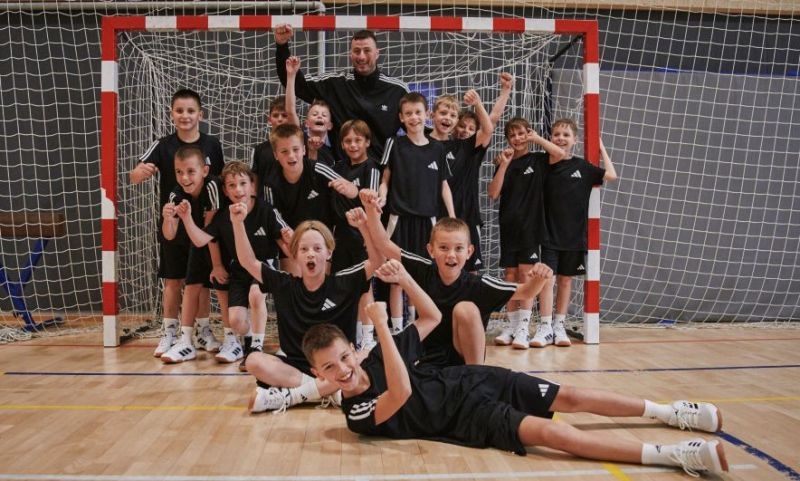 Legenda hrvatskog rukometa podržala mlade talente - Domagoj Duvnjak i adidas za pozitivnije sportsko okruženje mladih