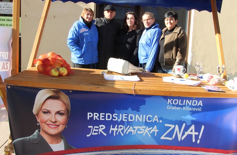 Lijepu sunčanu subotu iskoristile stranke za prikupljanje potpisa za svoje kandidate