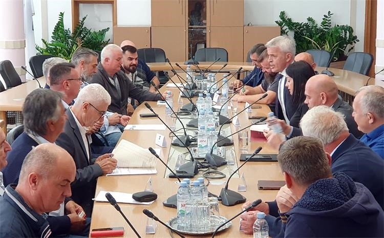 Ministarstvo poljoprivrede posjednicima nadoknađeno 3,9 milijuna eura za eutanazirane svinje
