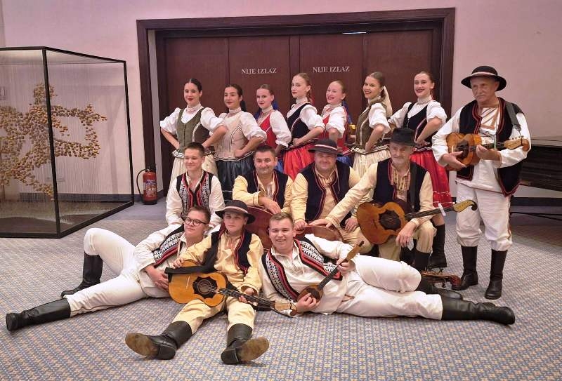 Na 40. Smotri slovačkog folklora u Hrvatskoj uz 9 slovačkih matica iz Hrvatske sudjelovala i MS iz Jakšića