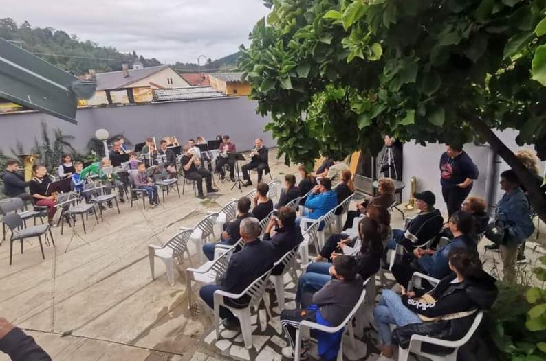 Na koncertu Gradske glazbe Trenkovi panduri gostovao i Puhački orkestar iz Daruvara
