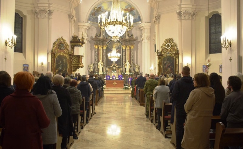 Na Spomen svih vjernih mrtvih – Dušni dan, u požeškoj Katedrali održana sveta misa za preminule građane Požege