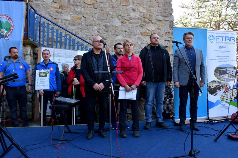 Najveća planinarska manifestacija 42. "Papučki jaglaci" okupila preko 2.500 planinara - 70 društava iz RH i 4 susjedne države