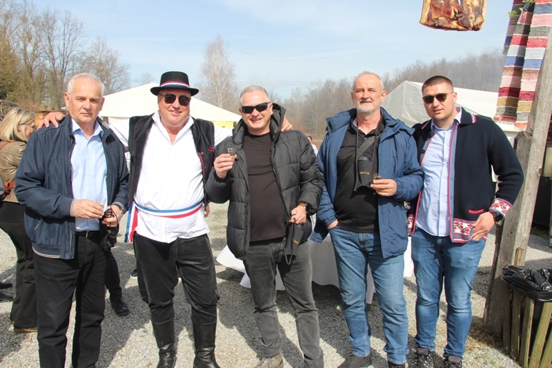 Najveća proslava Grgureva je ponovno na Zlatnom lugu u organizaciji obitelji Pandžić i tvrtke Alles elektromaterijal Požega i Zlatnog luga