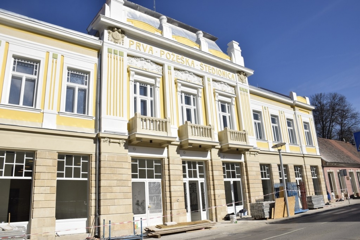 Otkriveno obnovljeno pročelje Gradske knjižnice Požega