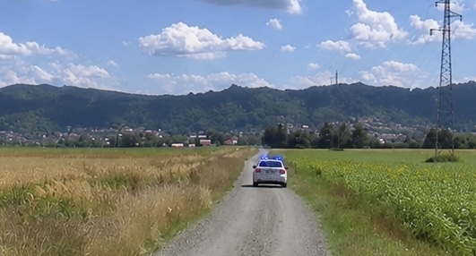 Pijani vozač pao s mopeda, u drugoj nesreći pijana vozačica udarila u automobil