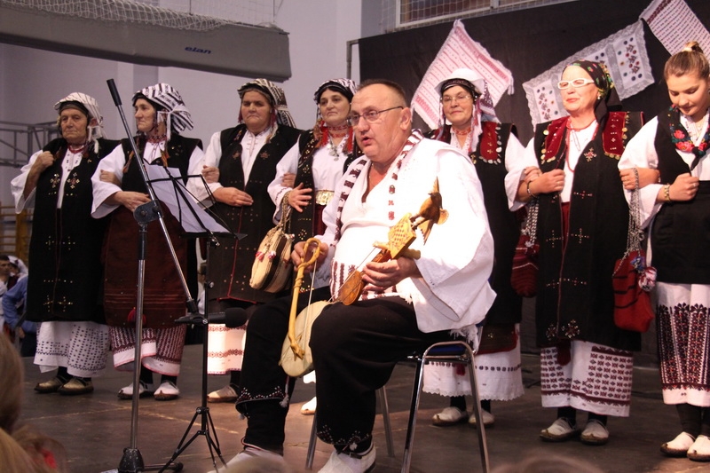 Pjesma i ples narodnosnih skupina i nacionalnih manjina