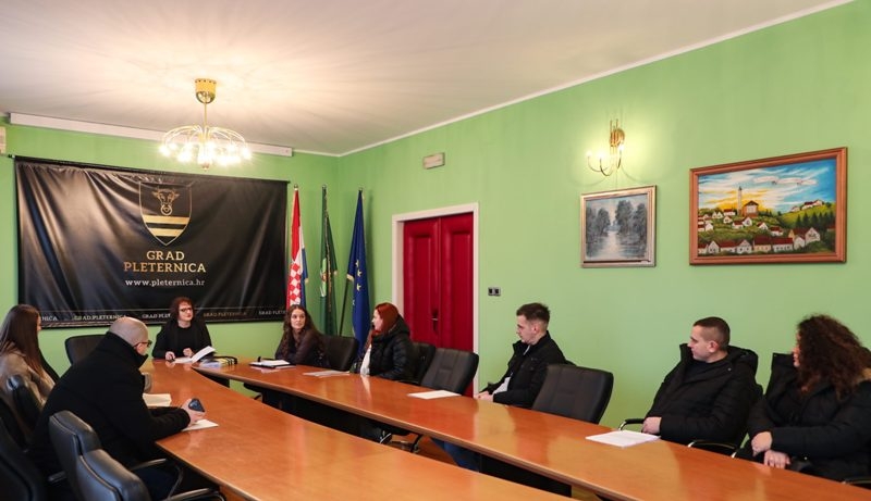 Potpisano sedam ugovora za stambene potpore mladih obitelji koji ostaju na području grada Pleternice