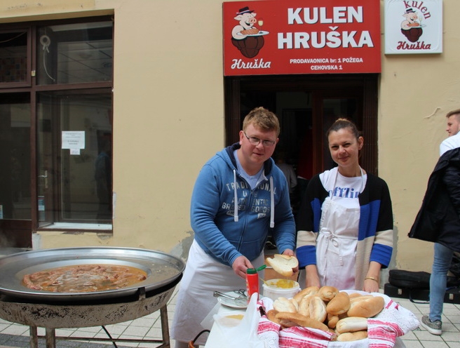 Prodavaonica Kulen Hruška obilježila prvu godinu uspješnog rada u Požegi