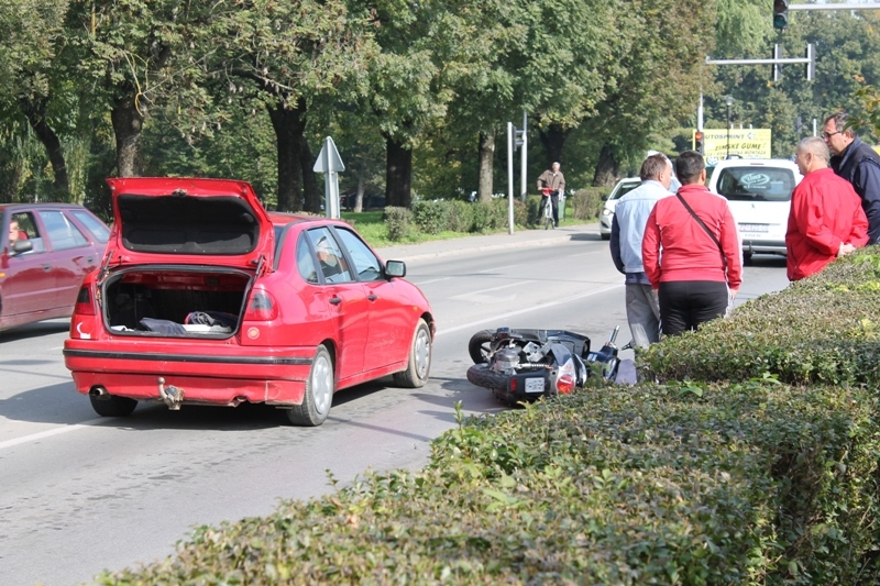 Prometna nesreća s materijalnom štetom