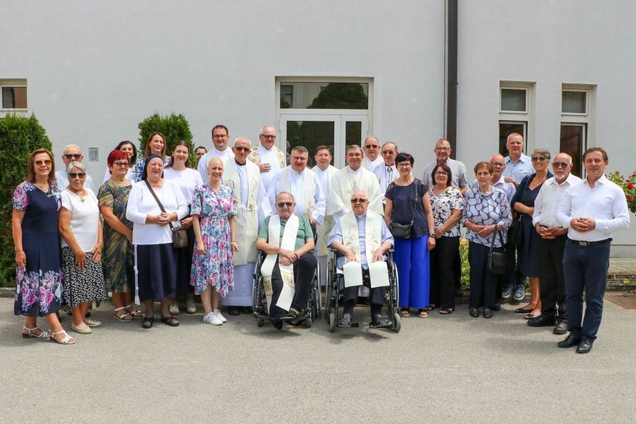 Proslava 50 godina svećeništva Tome Mrnjeca u Požegi