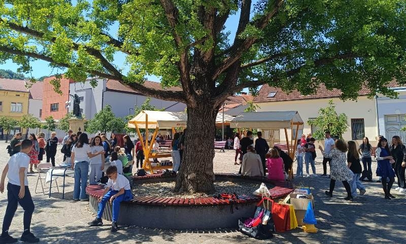Proveden projekt "I moj tata je sjajan tata IV" - održana likovno-literarna manifestacija "Tata od formata"