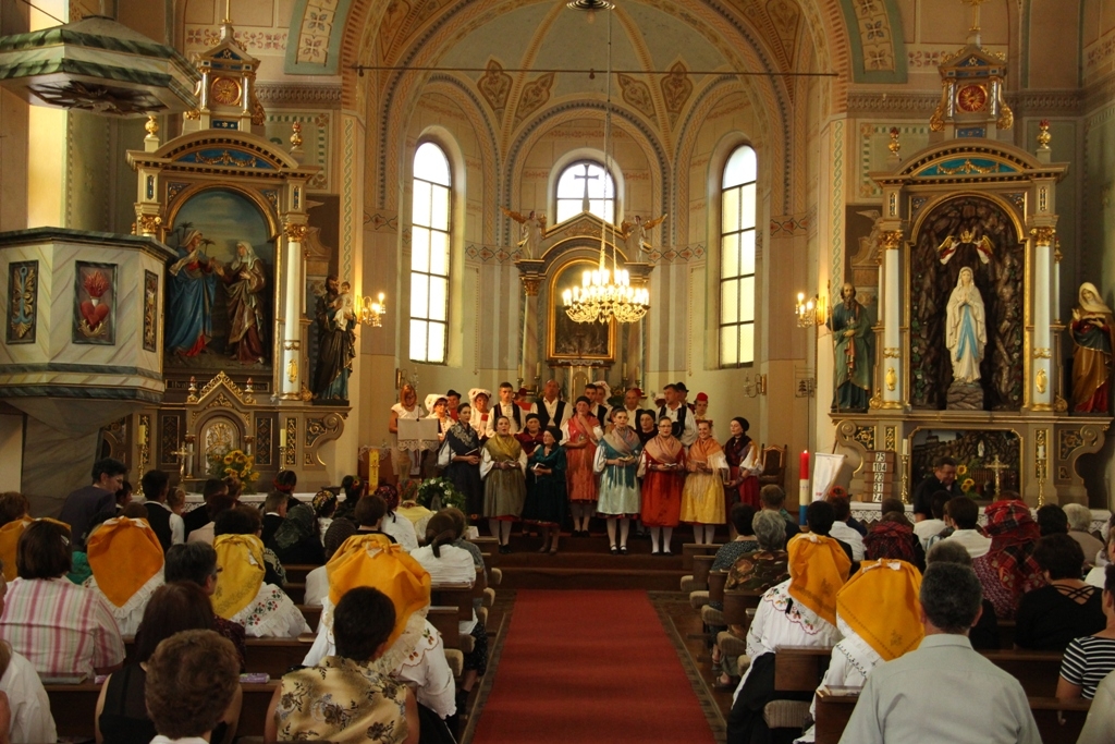 Pučko crkveno pjevanje u čast Gospi Snježnoj
